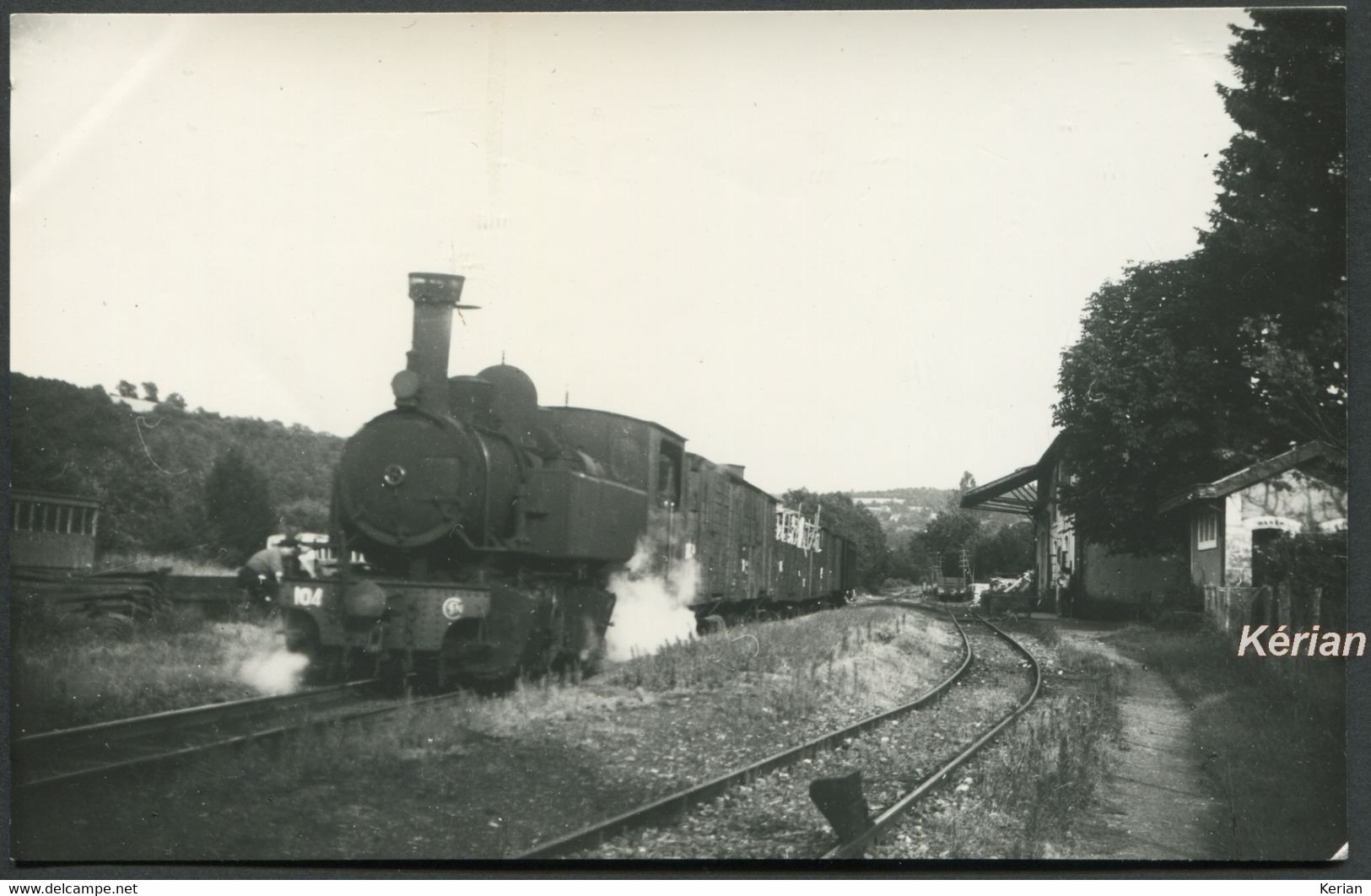 Cliché Pérève - Corrèze (19) - Locomotive Mallet N° 104 En Gare De ? - Voir 2 Scans - Trenes