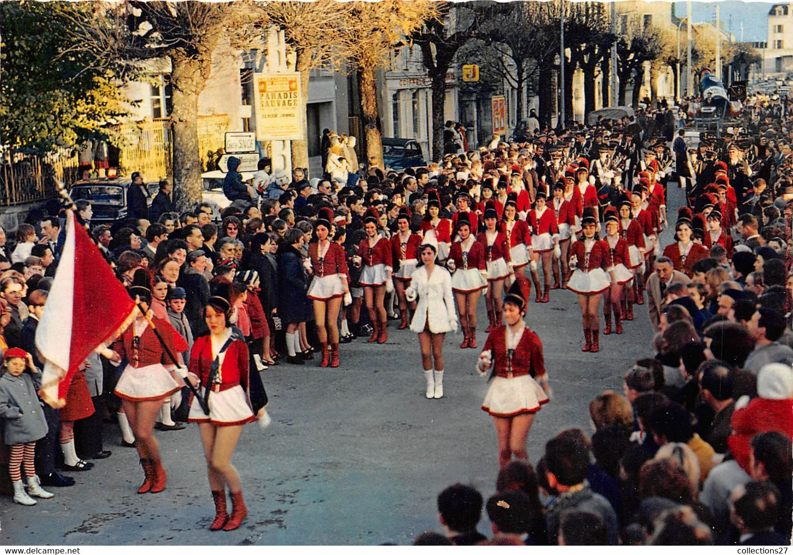 39-DOLE-DU-JURA- LES PASTOURELLES DU VAL D'AMOUR- MAJORETTES - Dole