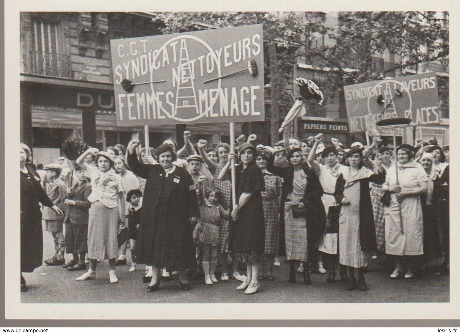 C.P.- PHOTO - C.G.T. - SYNDICAT NETTOYEURS - FEMMES DE MENAGE - MOUVEMENT OUVRIER APRES LES GREVES DE JUIN ET LES CONQUE - Staking