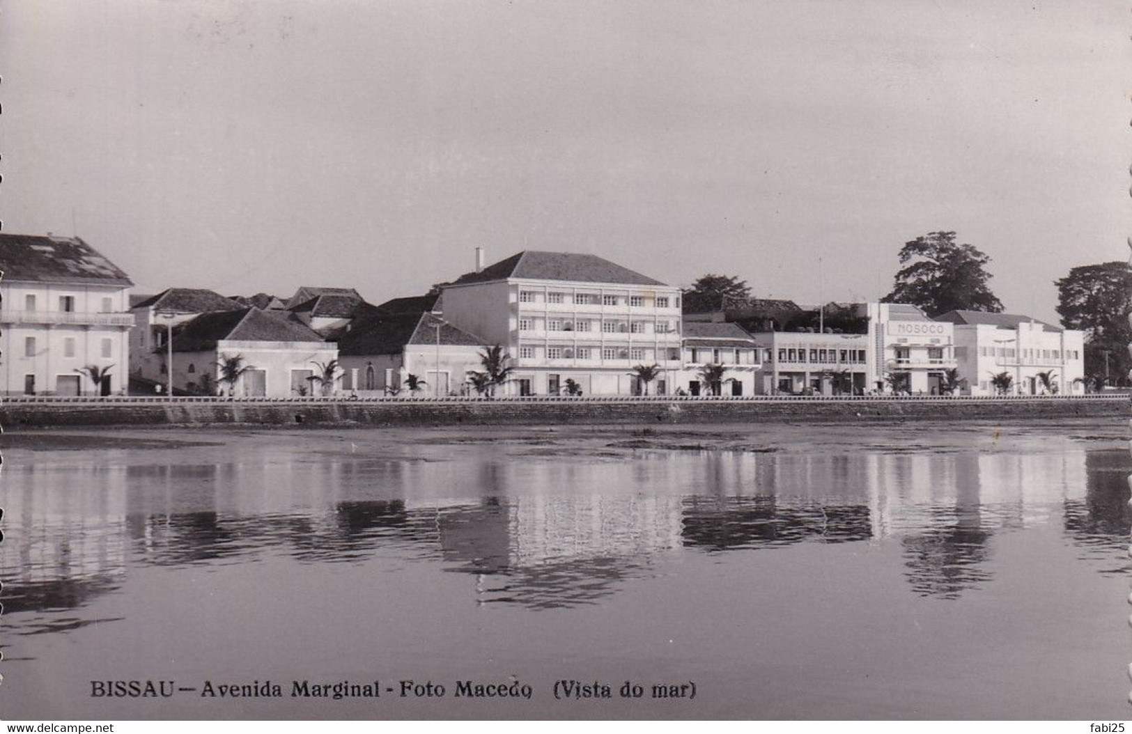 BISSAU AVENIDA MARGINAL FOTO MACEDO - Guinea-Bissau