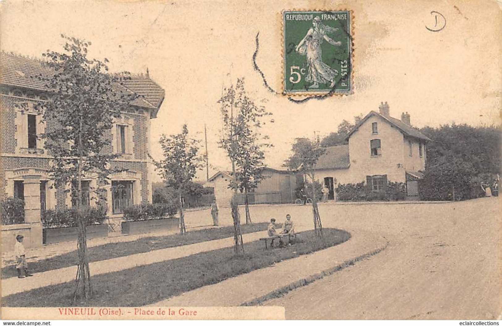 Vineuil              60       Place De La Gare      (voir Scan) - Autres & Non Classés