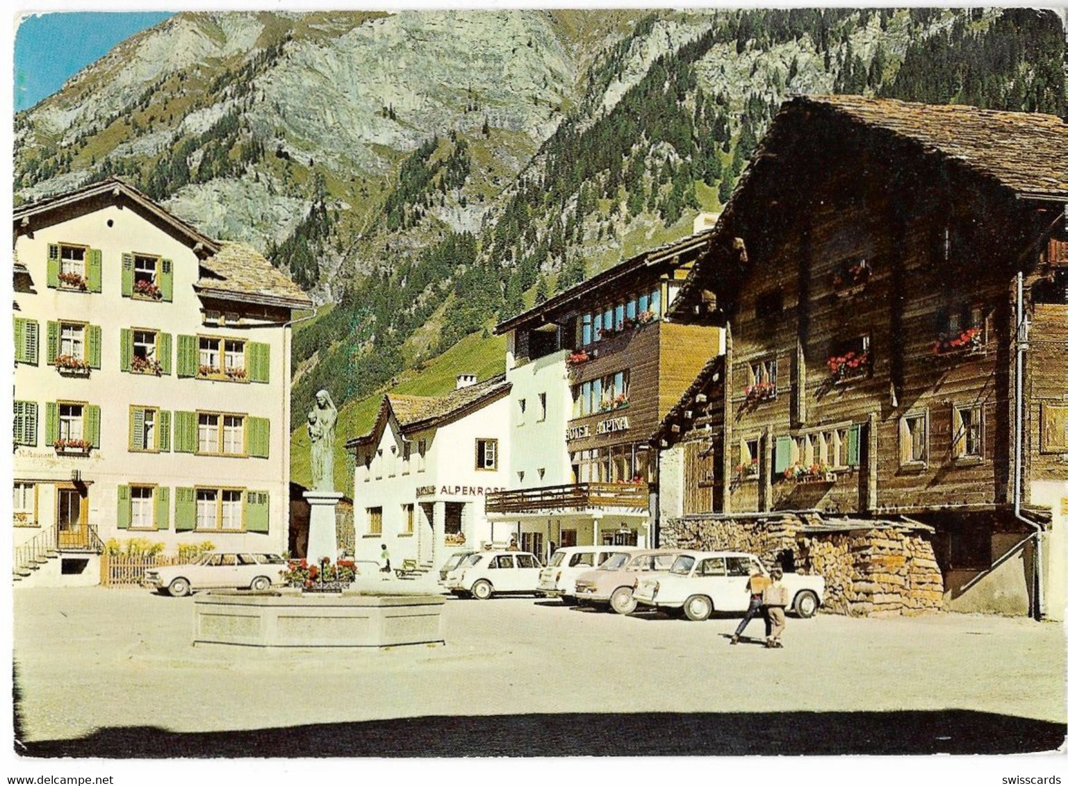 VALS: Dorfplatz Mit Oldtimern 1977 - Vals