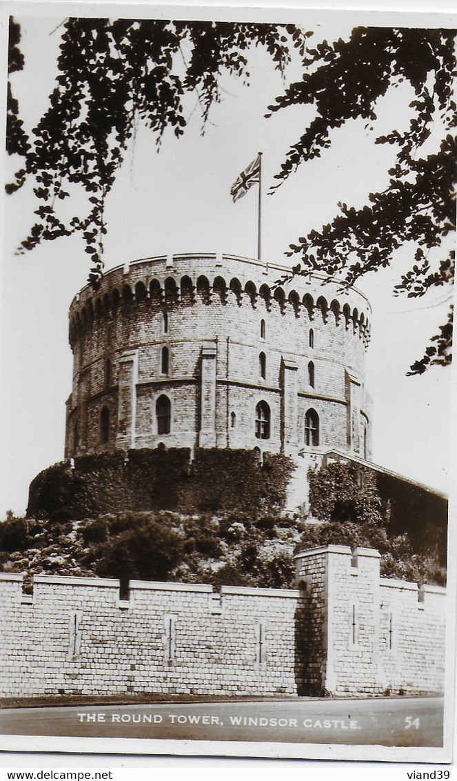 Windsor Castle - The Round Tower - Windsor Castle
