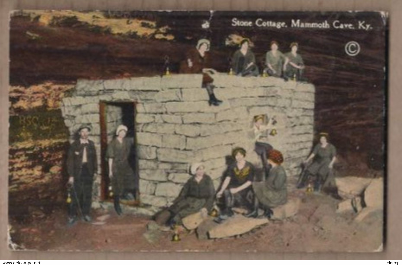CPA USA - KENTUCKY - MAMMOTH CAVE - Stone Cottage - TB PLAN TB ANIMATION Personnages En Costume - Mammoth Cave