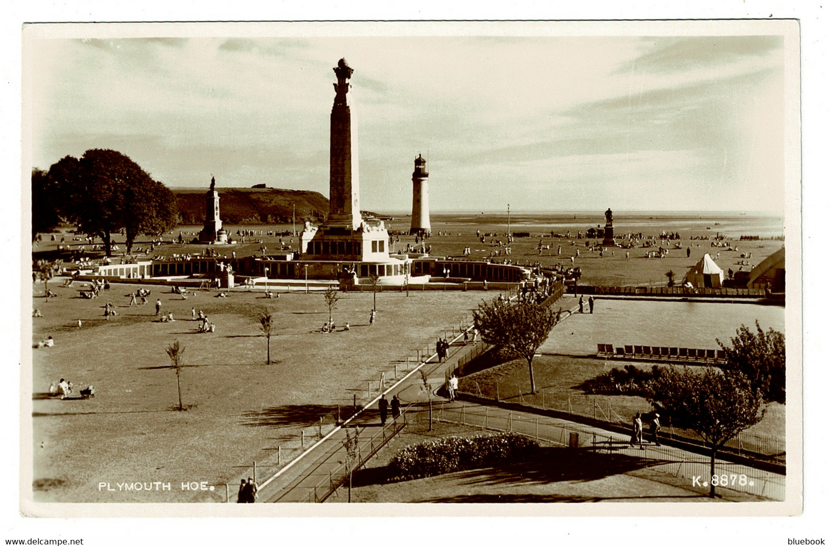 Ref 1425 - Real Photo  Postcard  - Plymouth Hoe & Lighthouse - Devon - Plymouth