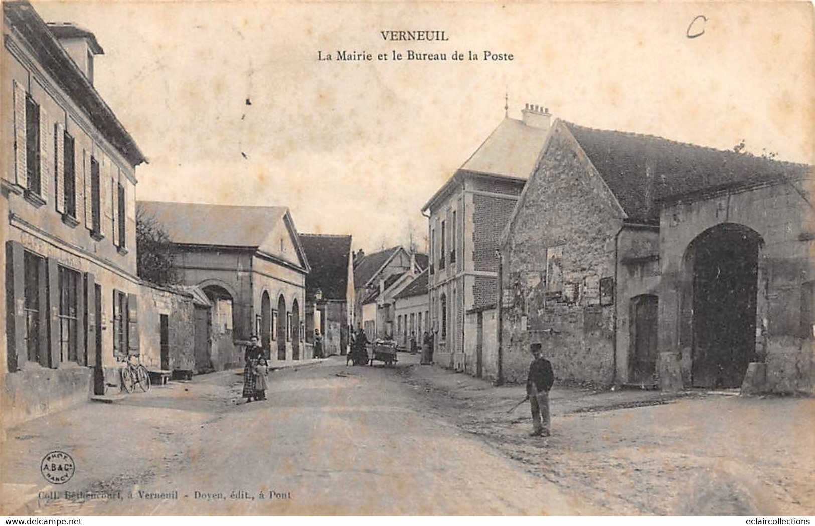 Verneuil         60      Mairie Et Bureau De Poste          (voir Scan) - Autres & Non Classés