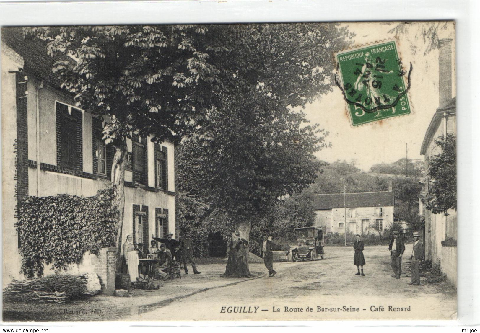 Eguilly - La Route De Bar Sur Seine - Café Renard "voiture" "animés" "belle Carte" - Otros & Sin Clasificación