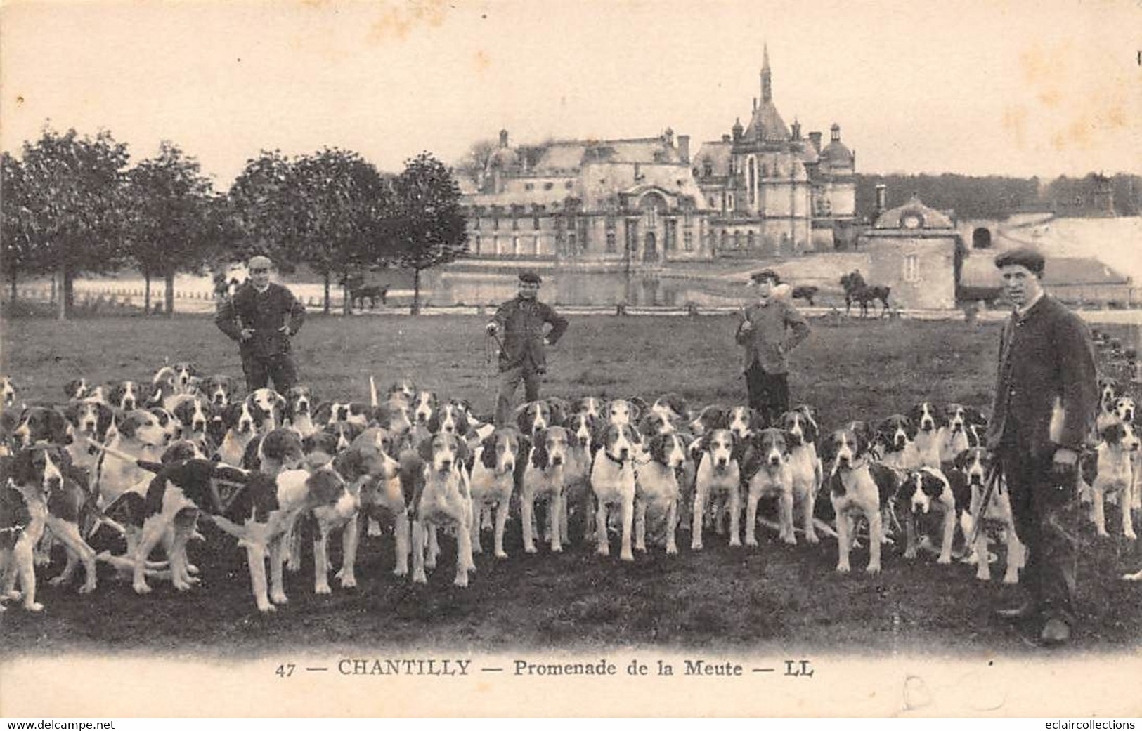 Chantilly          60          Chasse à Courre.  Promenade De La Meute - 1 -             (voir Scan) - Chantilly