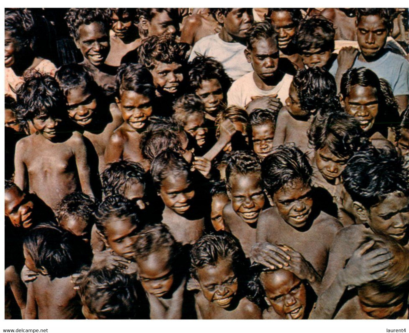 (V 28) Australia - Group Of Aboriginal Children's & Youth (AB1112) - Aborigènes