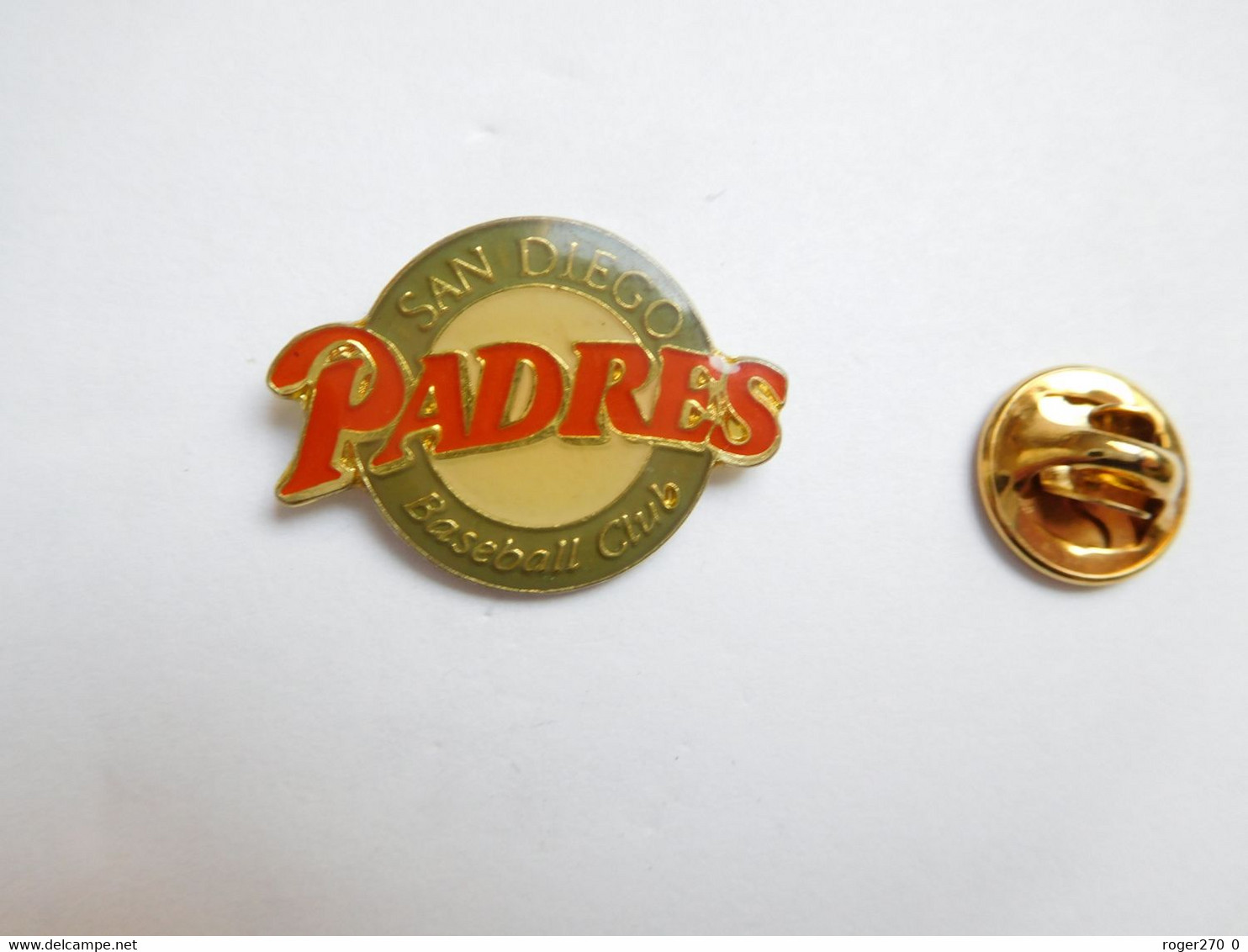 Beau Pin's , Baseball , Les Padres De San Diego , Petit Modèle - Baseball