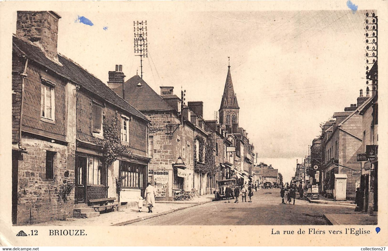 61-BRIOUZE- LA RUE DE FLERS VERS L'EGLISE - Briouze