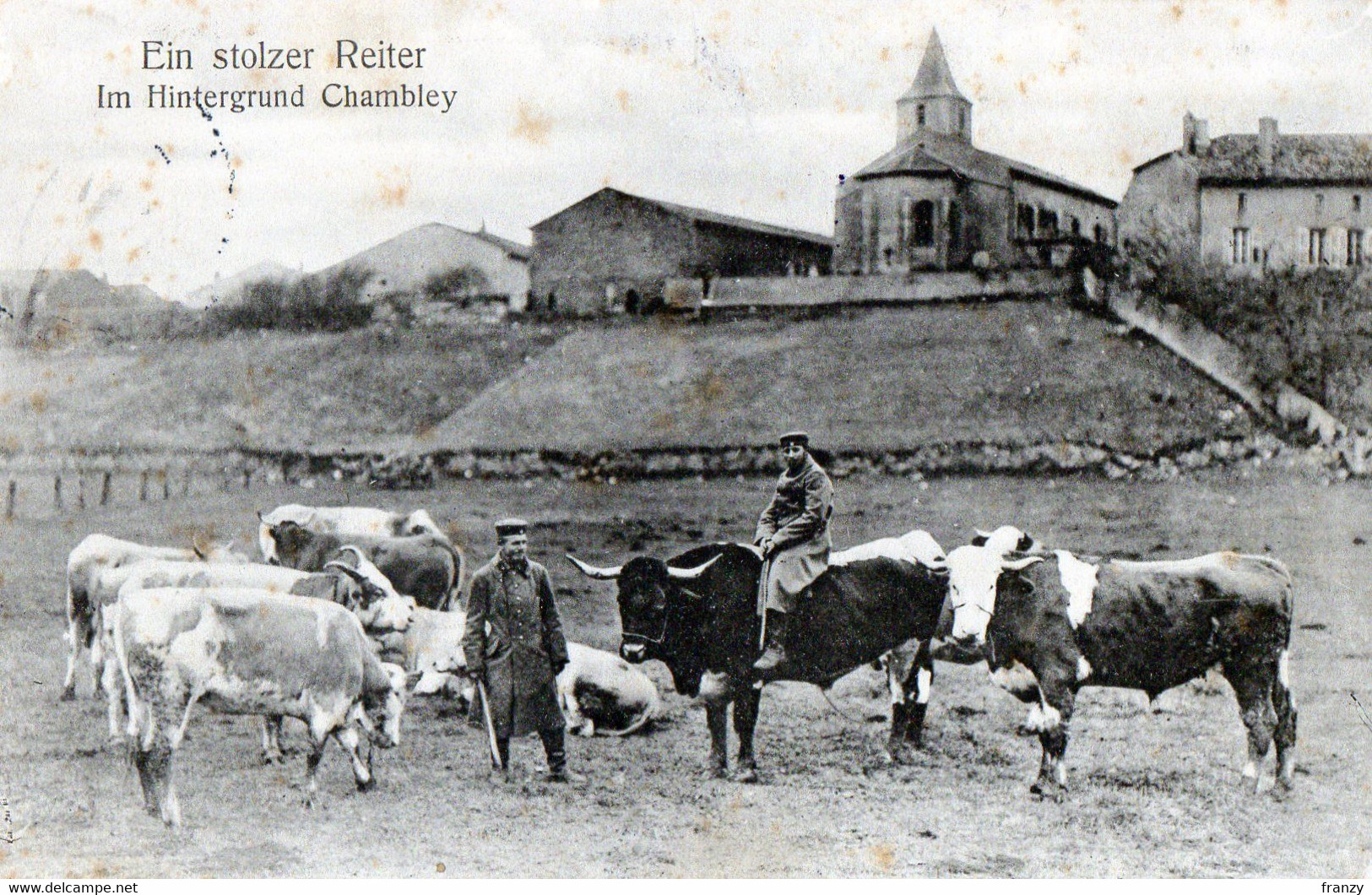 CHAMBLEY EIN STOLZER REITER. SOLDAT ALLEMAND SUR UNE VACHE - Chambley Bussieres