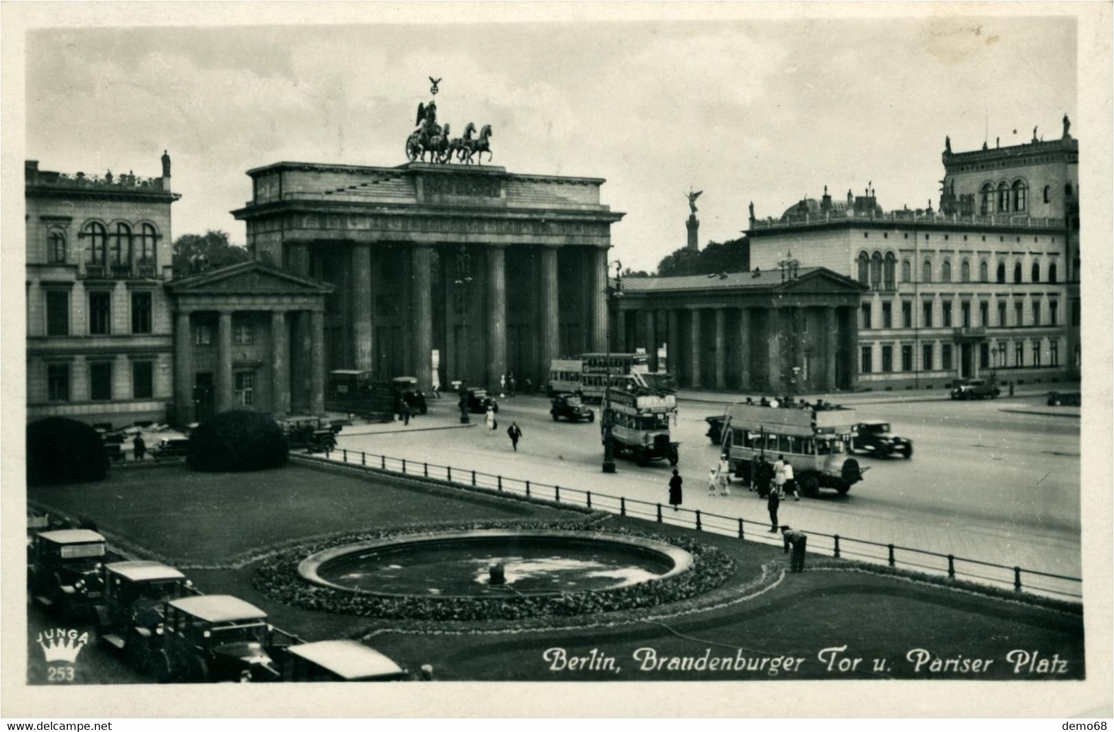 Berlin Allemagne Deutschland Brandenburger Tor Und Pariser Platz  Superbe Carte Animée Bus 1943 Junga + Aigle Et Croix - Porte De Brandebourg