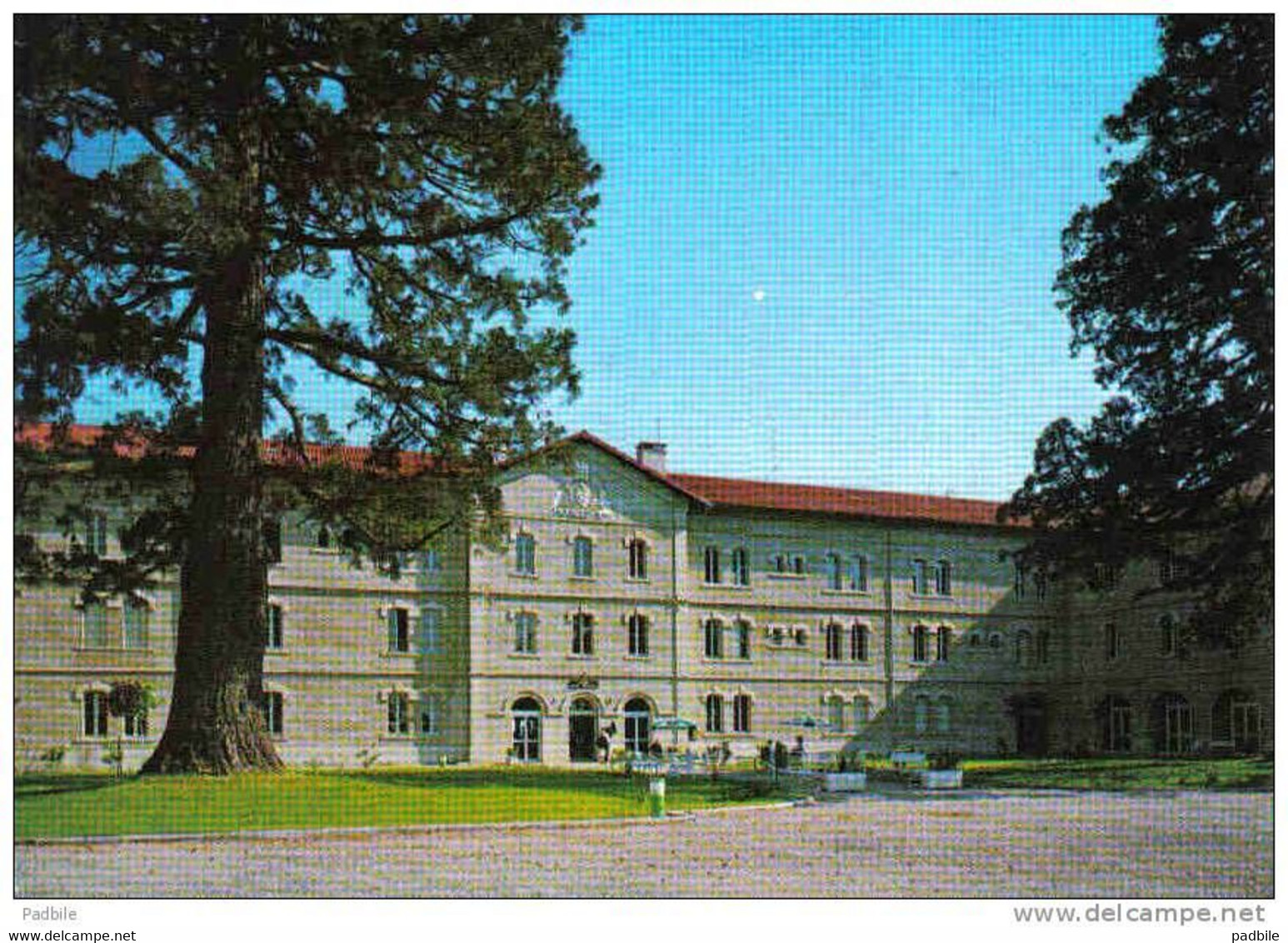 Carte Postale 81. Valence-d'Albi  UMT  Maison De Santé Médicale Trés Beau Plan - Valence D'Albigeois