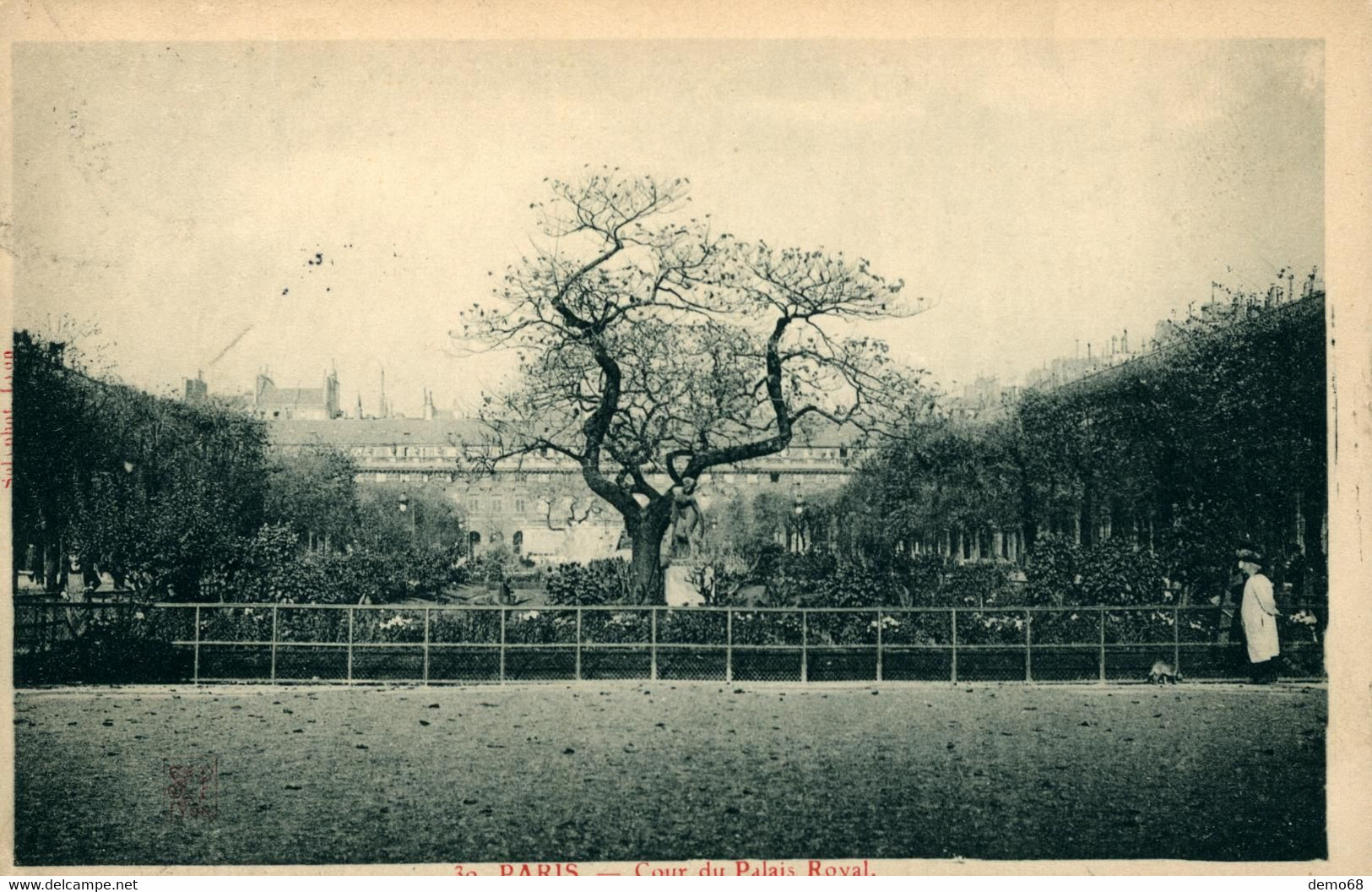 Paris Parc Jardin Cour Du Palais Royal CPA 75  ?  1907 ? Date Illisible - Parcs, Jardins