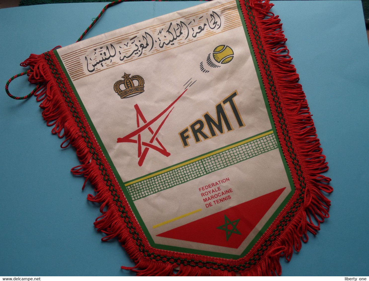 FRMT Federation ROYALE MAROCAINE De TENNIS ( See / Voir SCAN ) Wimpel - Pennant - Fanion ( +/- 29 X 25 Cm.) ! - Habillement, Souvenirs & Autres