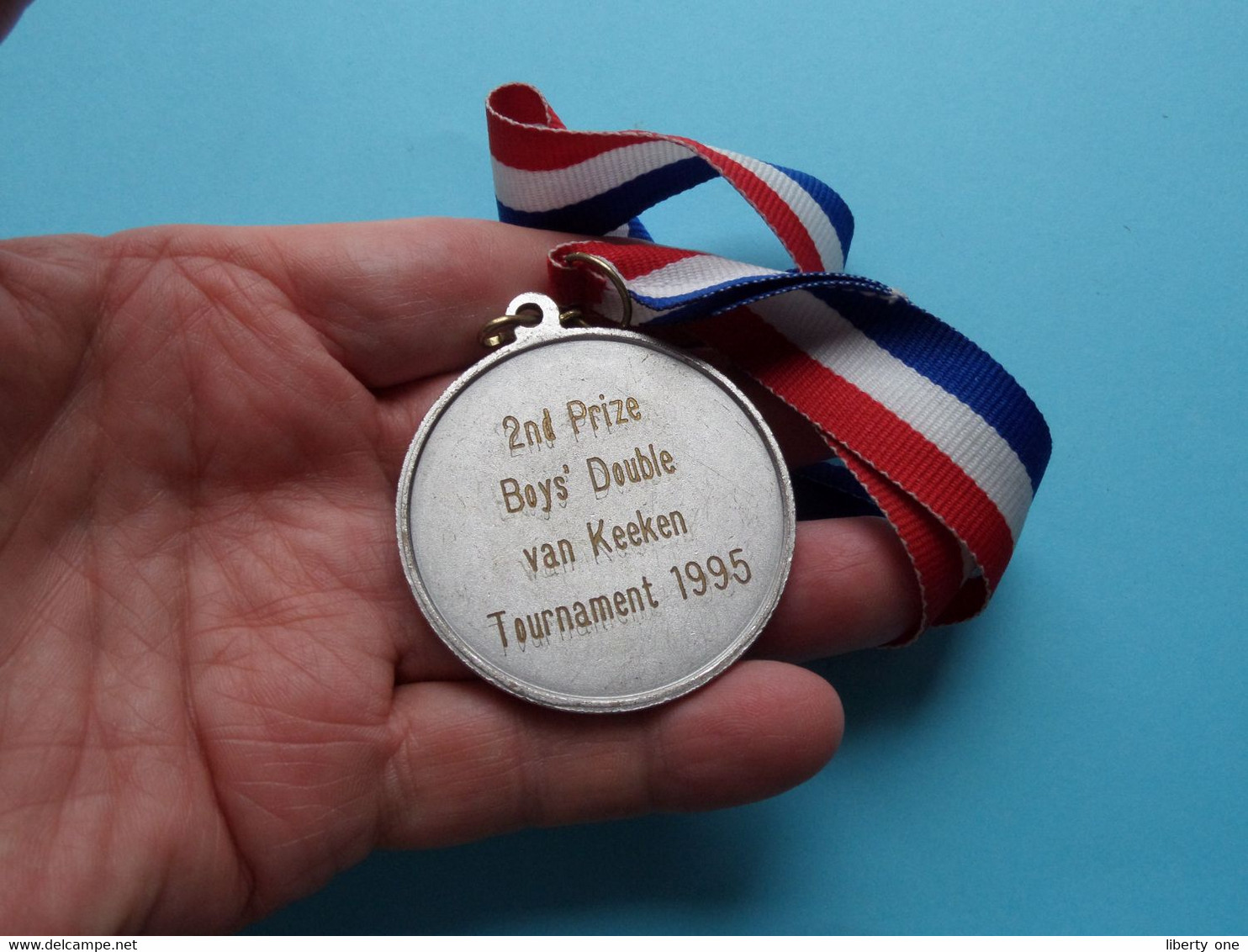 2nd Prize BOY'S Double Van KEEKEN Tournament 1995 / Zilverkleurige Medaille TENNIS ( For Grade, Please See Photo ) ! - Abbigliamento, Souvenirs & Varie