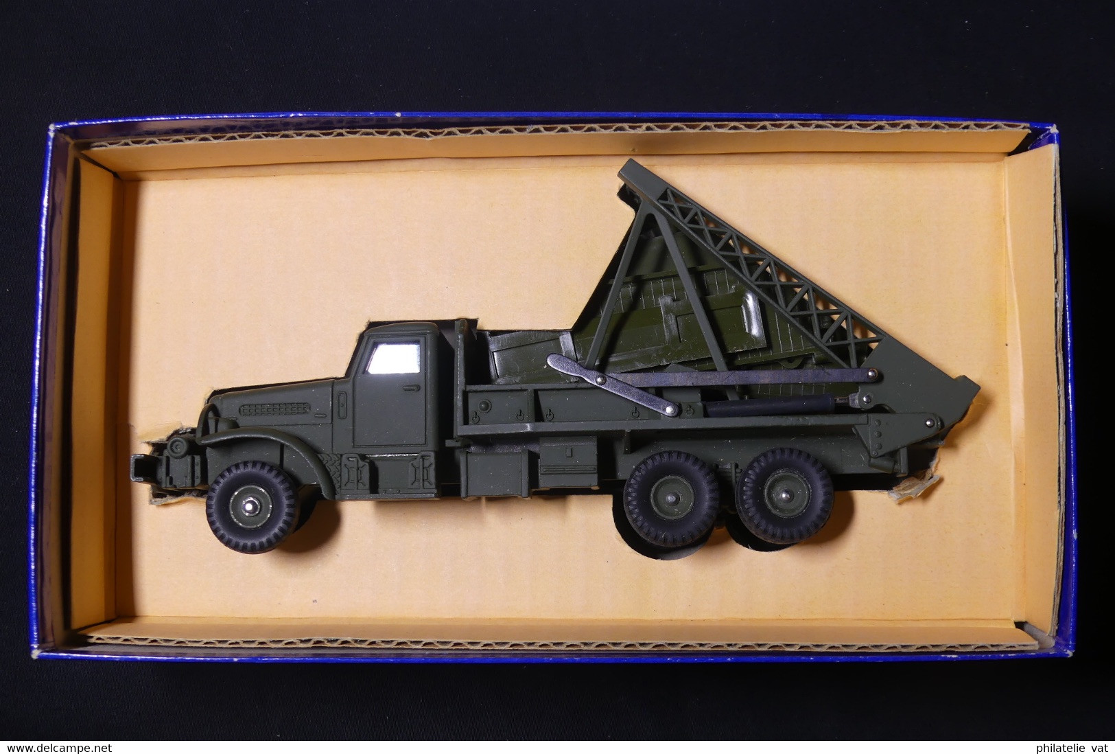 DINKY TOYS - Camion Militaire Brockway Avec Pont De Bateaux. Etat Neuf Avec Sa Boite.  Made In France. - Dinky