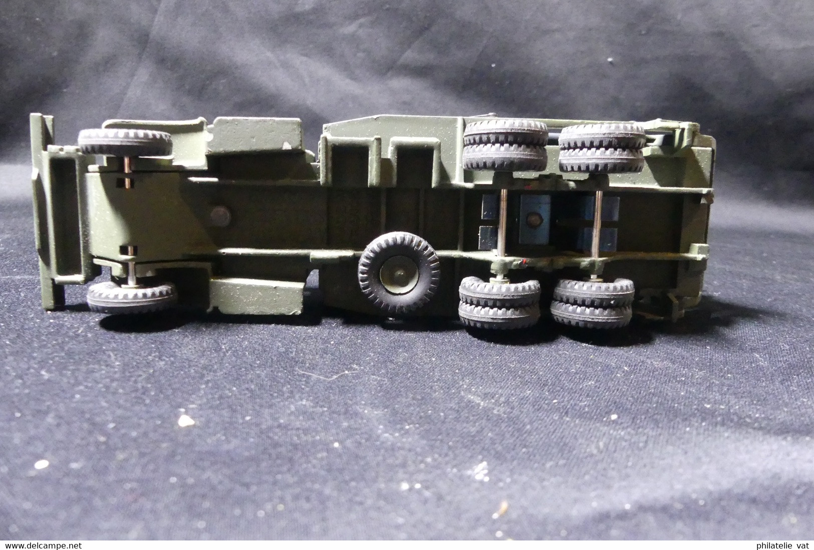 DINKY TOYS - Camion Militaire Brockway avec Pont de Bateaux. Etat neuf avec sa boite.  Made In France.