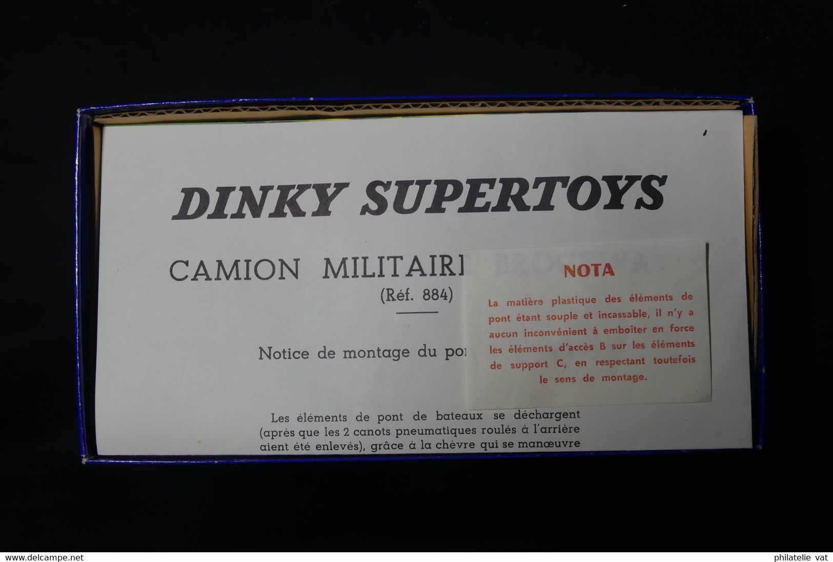 DINKY TOYS - Camion Militaire Brockway avec Pont de Bateaux. Etat neuf avec sa boite.  Made In France.