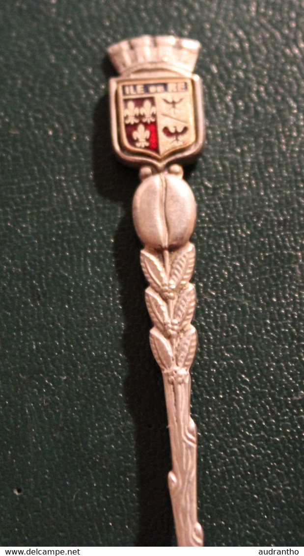 Petite Cuillère En Métal Argenté Augis île De Ré Blason - Spoons