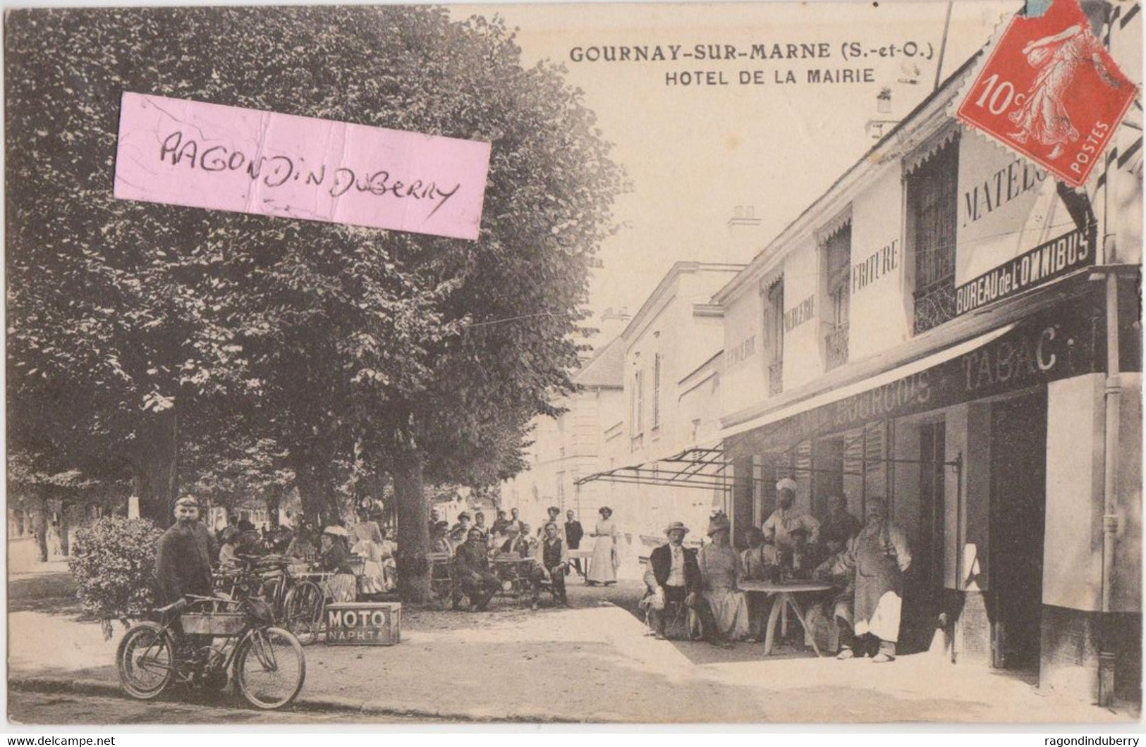 CPA - 93 - GOURNAY-sur-MARNE - MOTO ANCIENNE Beau Plan De MOTARD Dev Panneau MOTO NAPHTA Place De L' Hôtel De La Mairie - Motorbikes