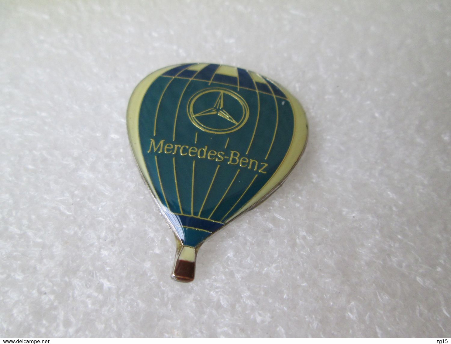 PIN'S   MONTGOLFIERE  BALLON   MERCEDES BENZ   Belle Qualité - Mercedes