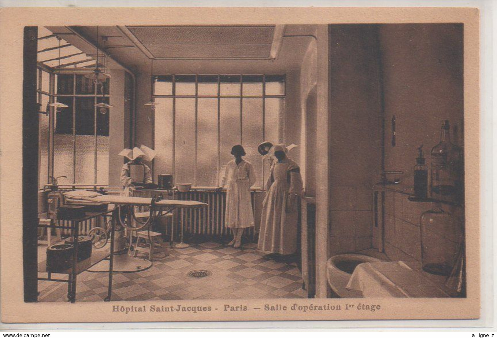 REF 531 CPA PARIS XIV Hopital Saint Jacques Paris Salle D'opération 1er Etage - Arrondissement: 14