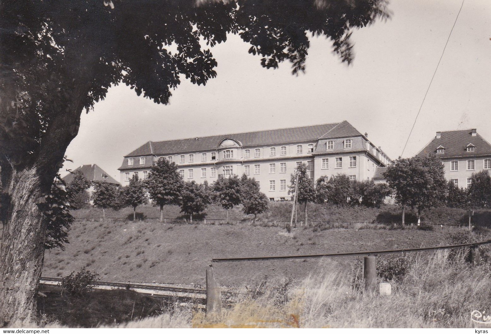 Cpsm 9x14 . (57) CHATEAU-SALINS . Ecole Régionale D'Agriculture - Chateau Salins