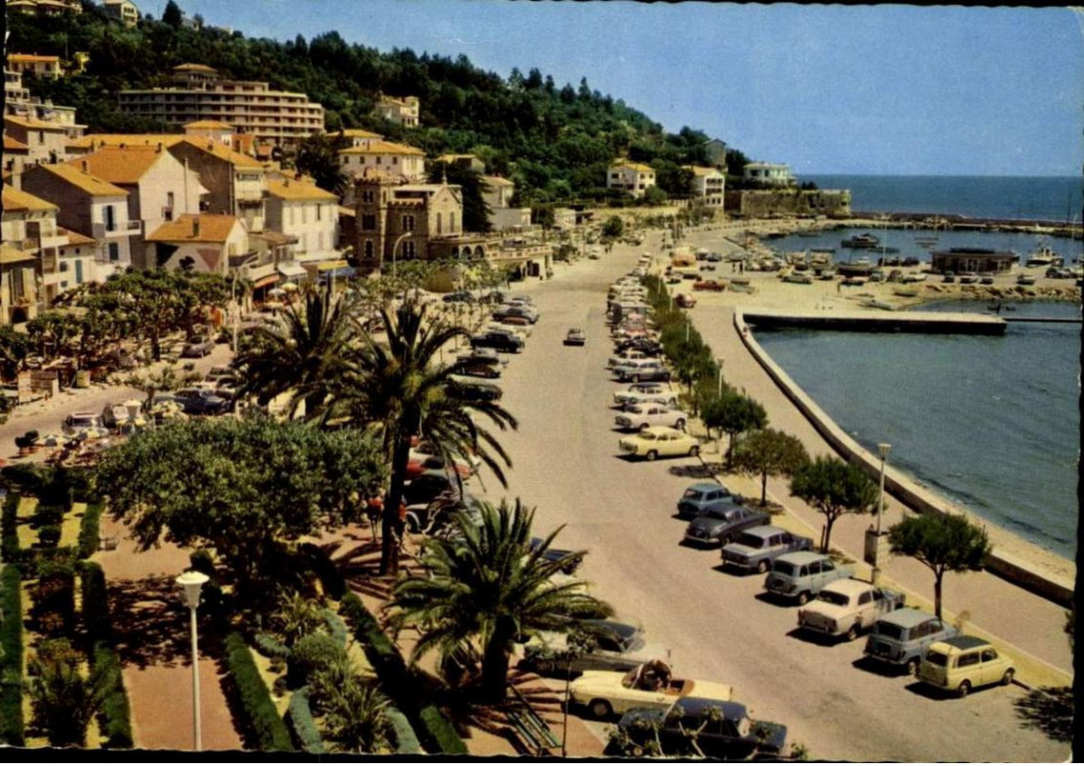 [83] Var > Le Lavandou > Vue Générale / M 66 - Le Lavandou