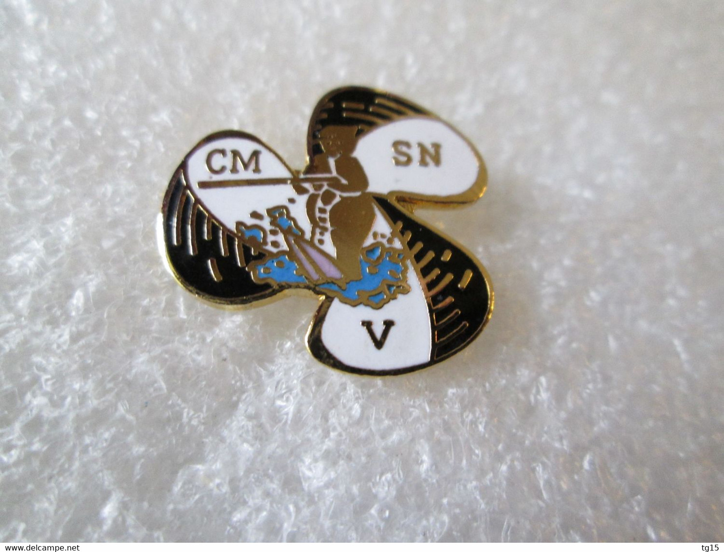 PIN'S   CM SN V   SKI NAUTIQUE     Email Grand Feu - Water-skiing