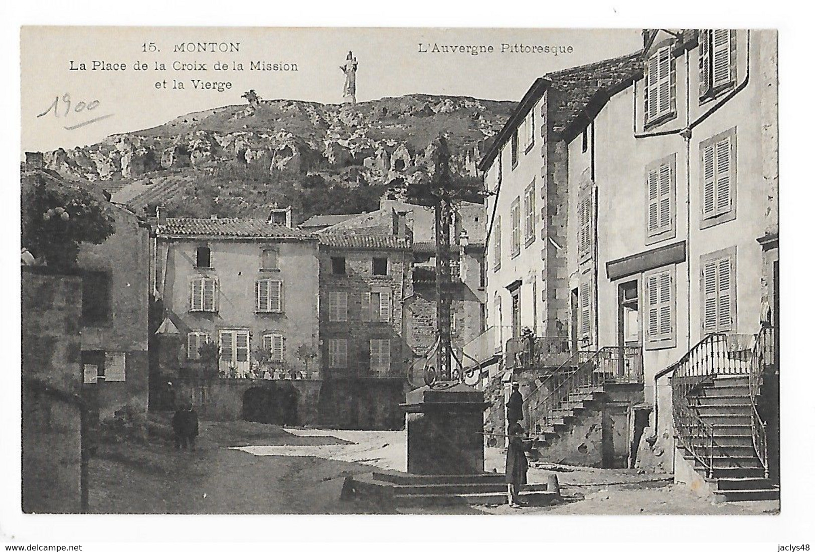 MONTON  (cpa 63)  La Place De La Croix De La Mission Et La Vierge     -  L 1 - Veyre Monton