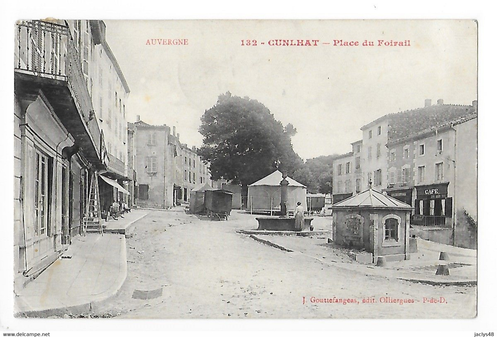 CUNLHAT   (cpa 63)  LPlace Du Foirail -  L 1 - Cunlhat