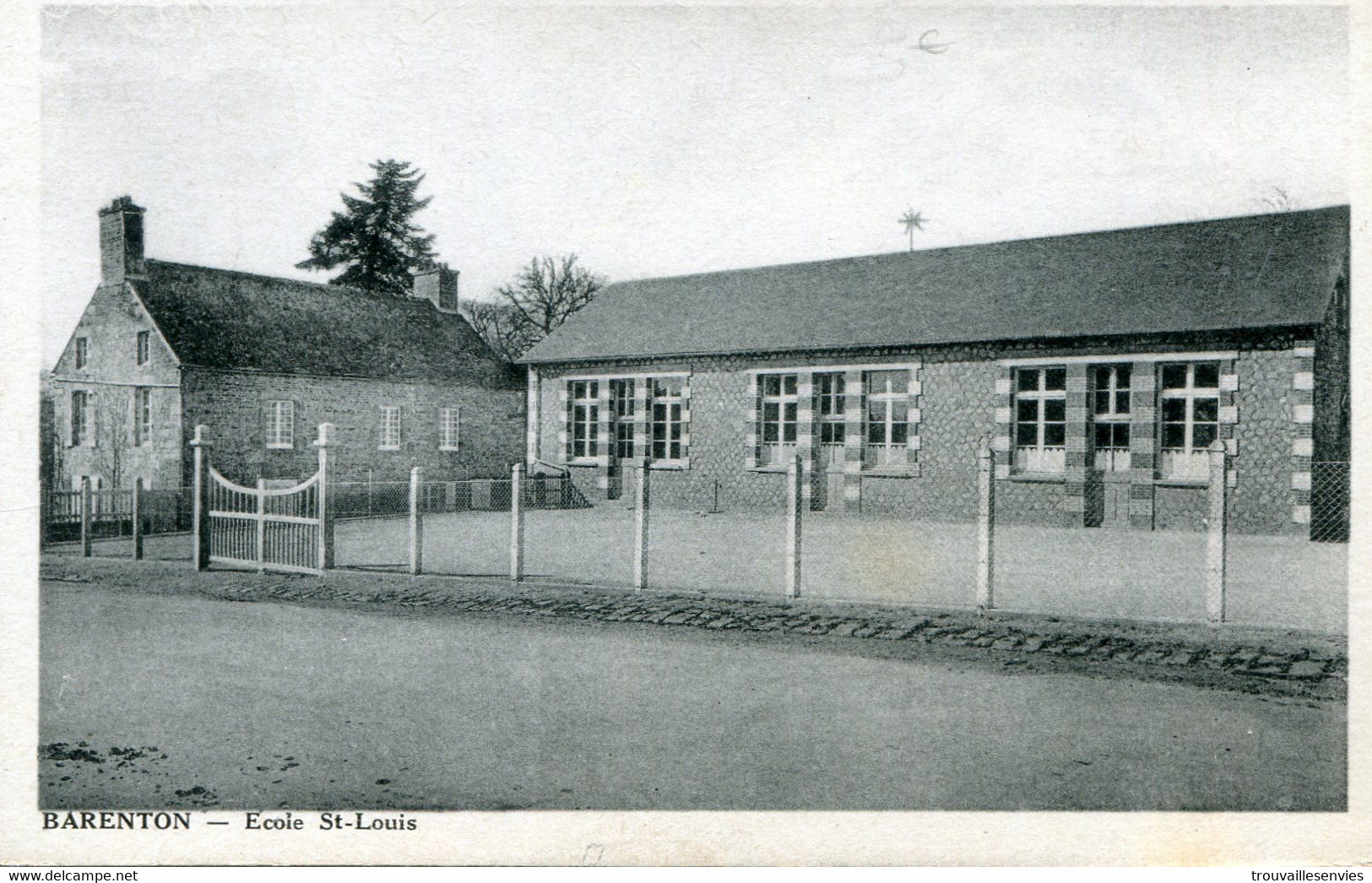 BARENTON - ECOLE SAINT-LOUIS - Barenton