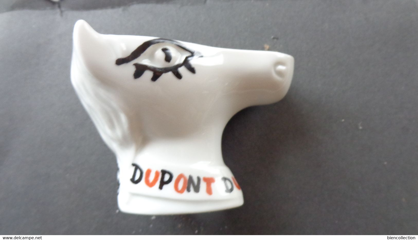 Cendrier Dupont En Forme De Tête De Cheval Signé Jean Effel - Porcelaine