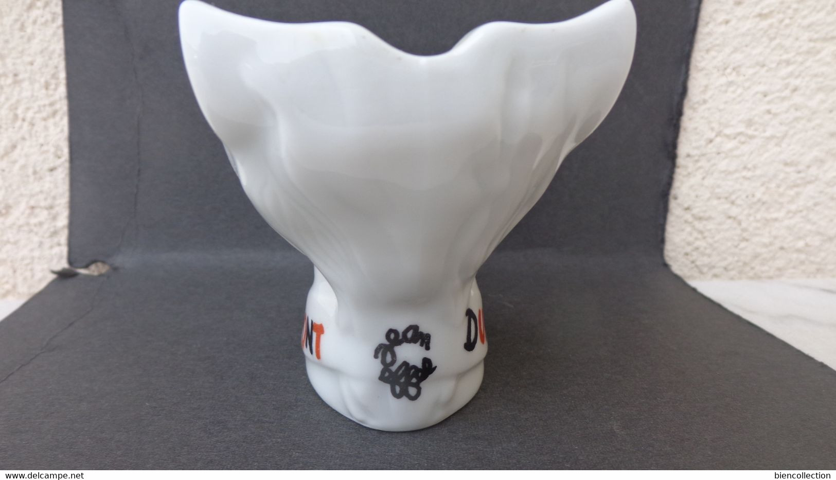 Cendrier Dupont En Forme De Tête De Cheval Signé Jean Effel - Porcelain