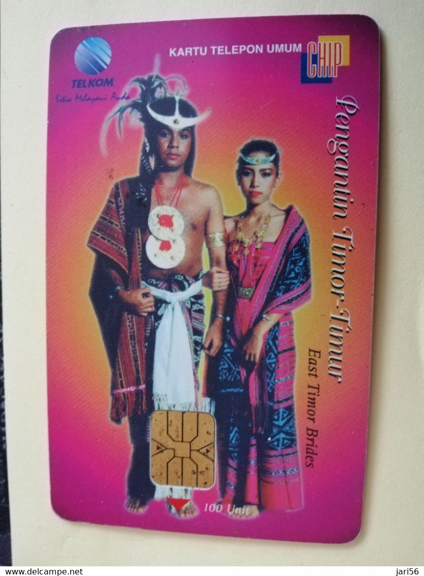 INDONESIA CHIPCARD 100 UNITS  East Timor Brides     Fine Used Card   **3752 ** - Indonesië