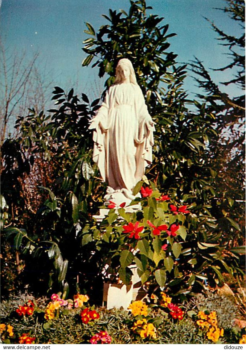 54 - Nancy - Maison D'accueil Notre Dame - Statue De Notre Dame - Art Religieux - Fleurs - Carte Neuve - CPM - Voir Scan - Nancy