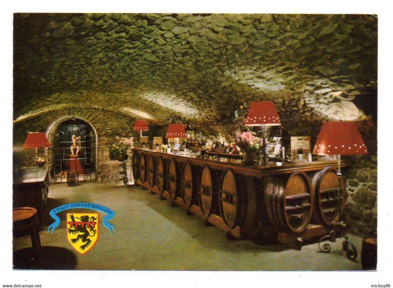 BEAUJEU -- 1977 -- Syndicat D'initiative--Caveau De Dégustation (beaujolais)...cachet  VILLIE-MORGON--69 ..à  Saisir - Beaujeu