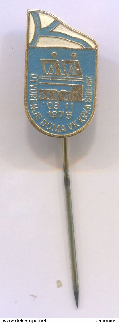 ROWING CANOE KAYAK - VK KRKA ŠIBENIK  CROATIA, VINTAGE PIN, BADGE, ABZEICHEN - Rowing