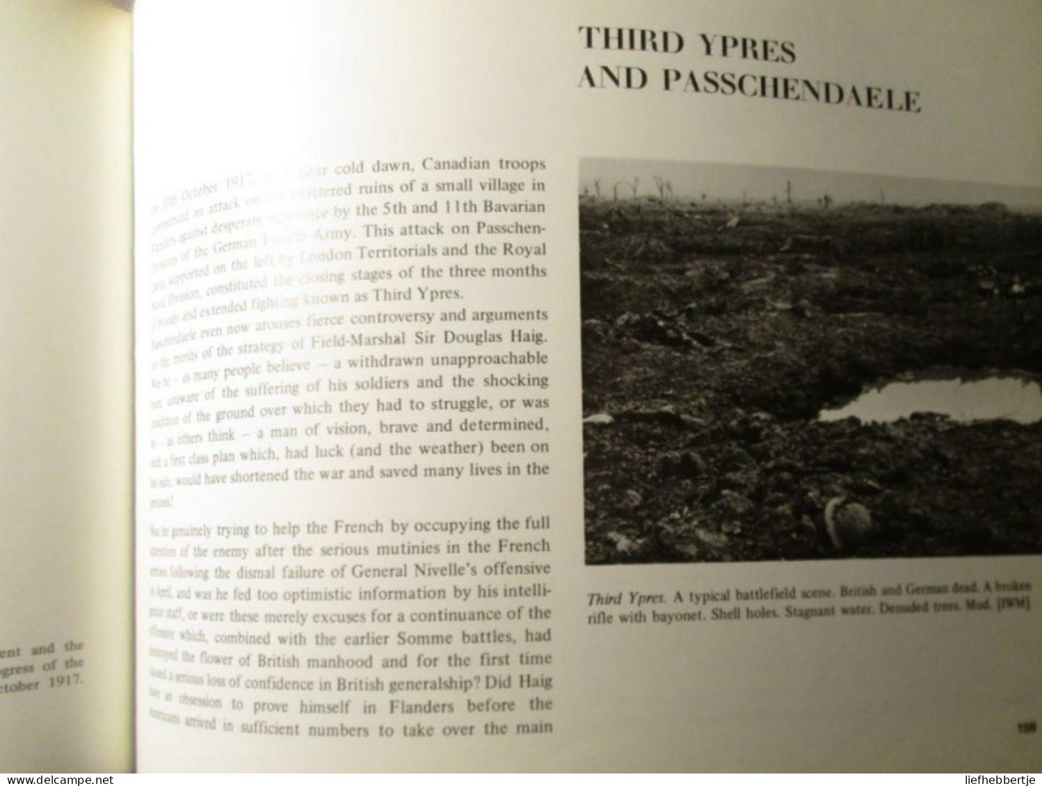 The Ypres Salient - Flanders then and now - door John Giles - 1979