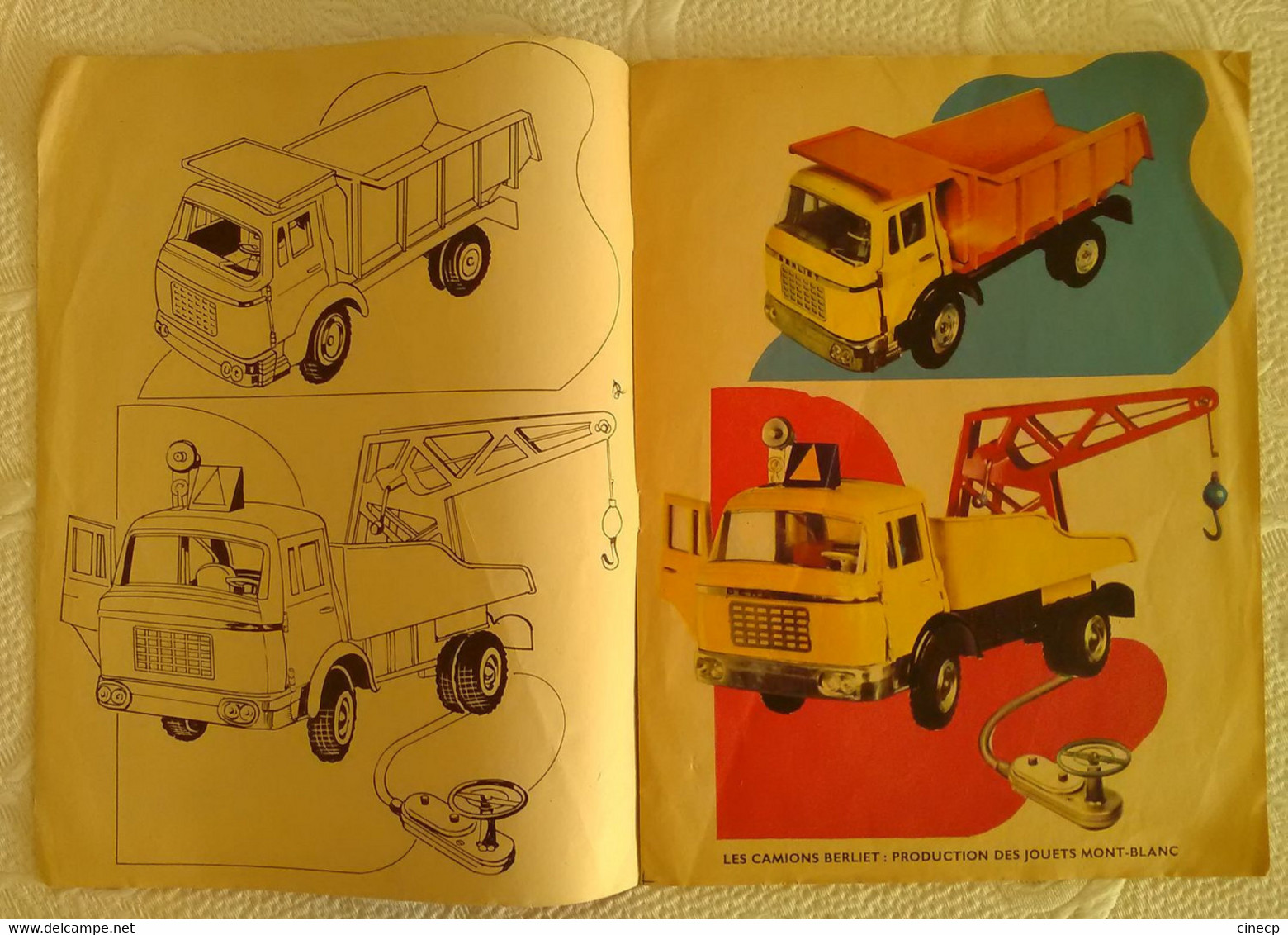 CAHIER DE COLORIAGE PUBLICITAIRE POUR LES JOUETS MONT-BLANC RUMILLY - CAMION BERLIET AVION AIR FRANCE AUTO MOTO TRACTEUR - Autres & Non Classés