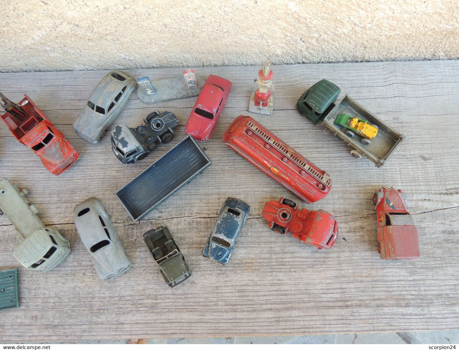 DINKY ( lot ) / CIJ  ( 1 ) / MINIC TOYS (1 )