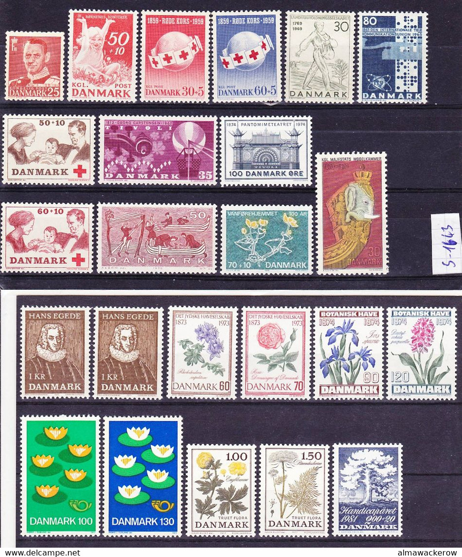 Denmark 1948-1997 Big Lot Of Sets And Stamps MNH ** - Verzamelingen