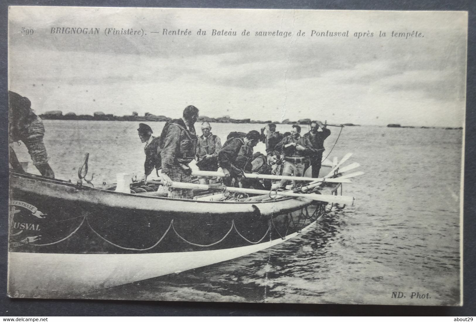 CPA 29 BRIGNOGAN - Rentrée Du Bateau De Sauvetage De Pontusval Après La Tempête - ND 399 - PLI -  Réf. F 250 - Brignogan-Plage