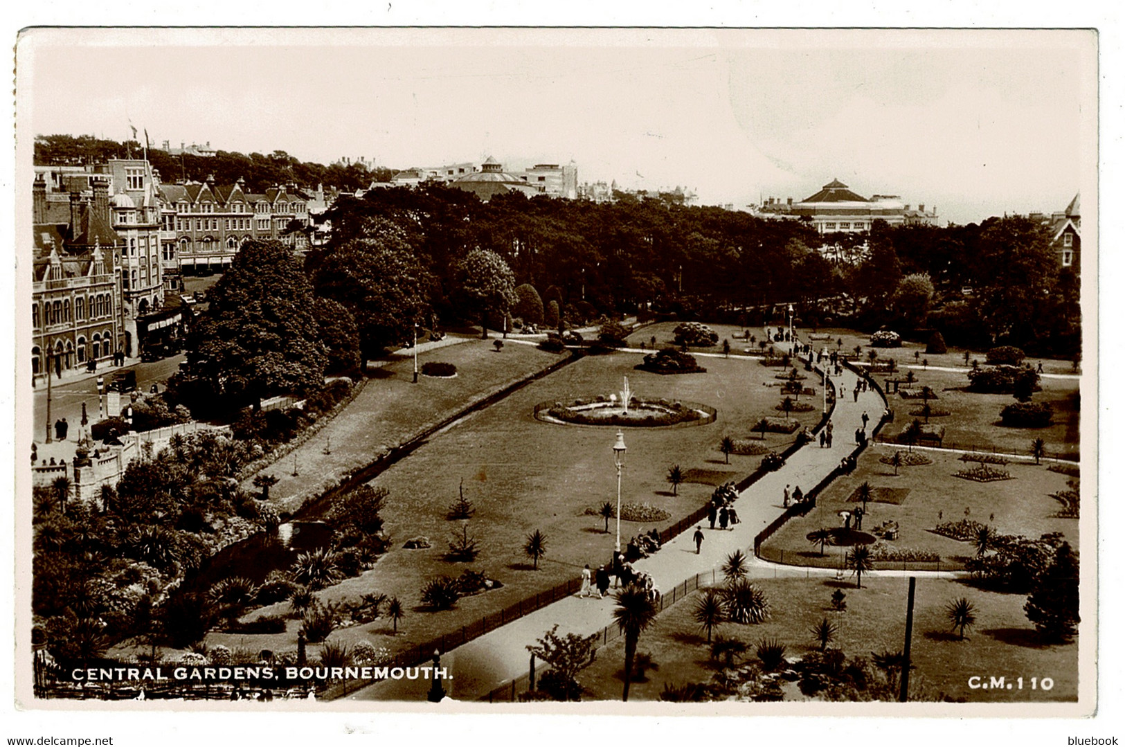 Ref BB 1429  - 1946 Real Photo Postage Due Postcard - Central Gardens Bournemouth Hampshire - Bournemouth (avant 1972)