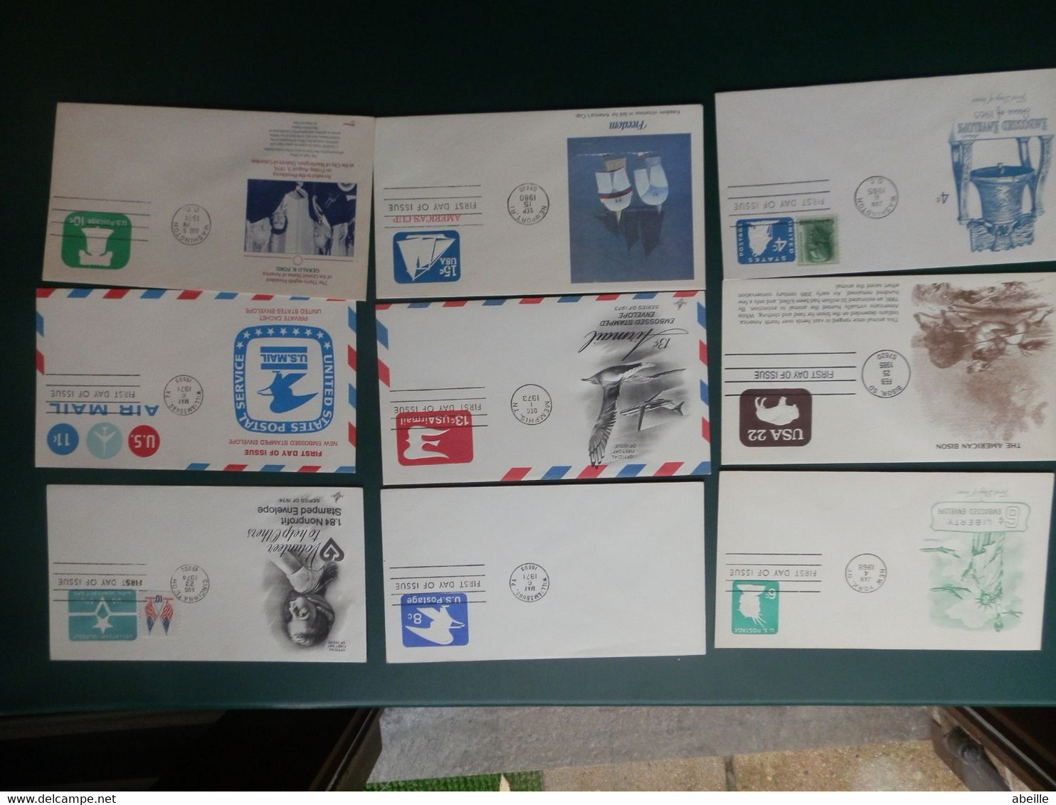 KARTONNEN DOOS  C/LOT37: 26 ENVELOPPES   DIFFERENT FDC'S - 1981-00