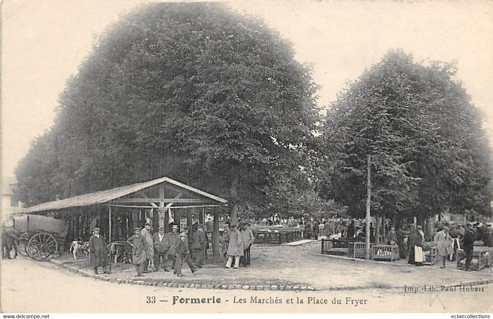 Formerie         60        Les Marchés Et La Place Du Fryer    (voir Scan) - Formerie