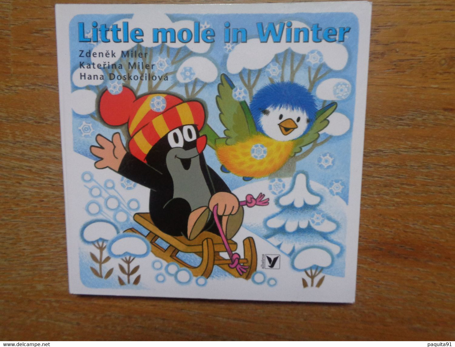 Little Mole In Winter, Une Histoire De La Célèbre Taupe Tchèque, Livre "accordéon" - Libri Tenera Infanzia