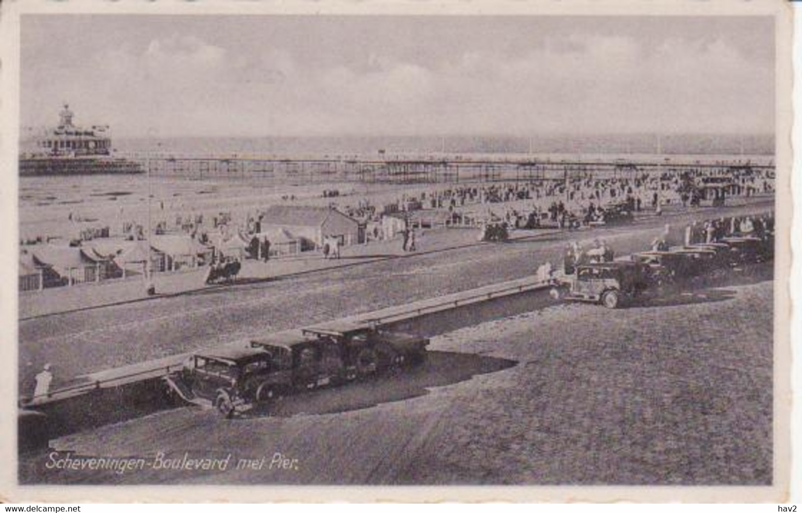 Scheveningen Boulevard, Pier, Oude Auto's RY 5194 - Scheveningen